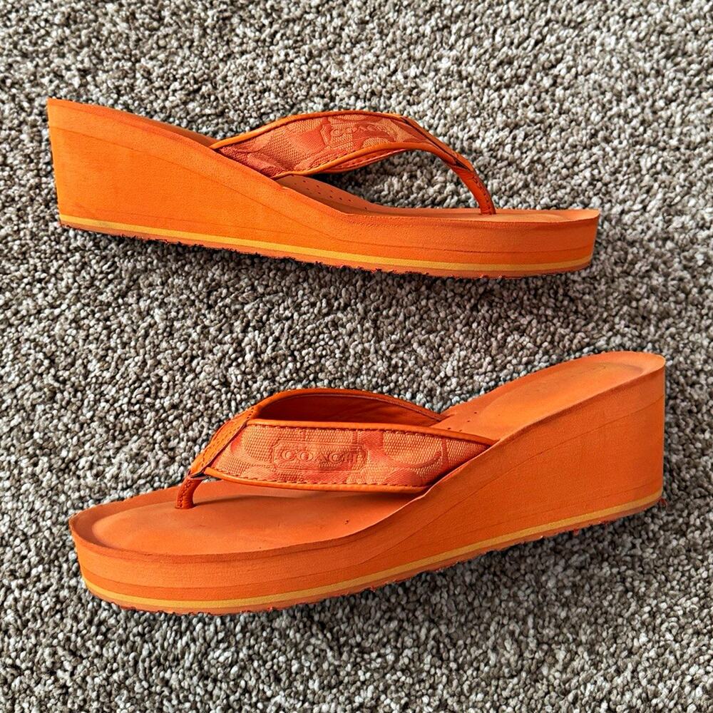Whimsical 2000’s Coach Colorful Orange Platform Wedge Thong Sandals Size 10 Y2K